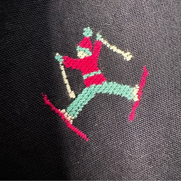 Talbots | Navy Blue Embroidered Skiers Button Down Shirt Size XS - Picture 5 of 7